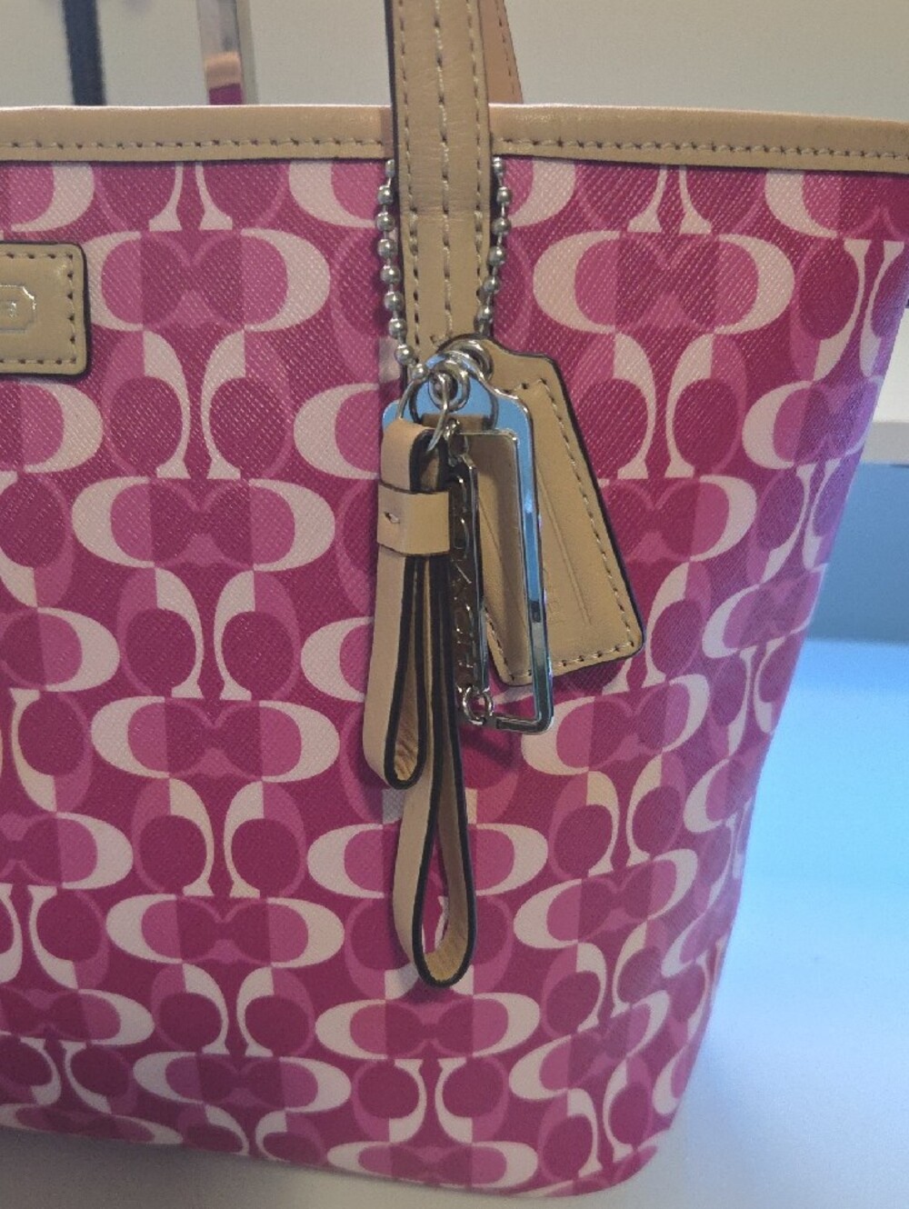 Coach Park Metro Dream C Pink Signature Canvas Tote with Tan Trim - Picture 2 of 13